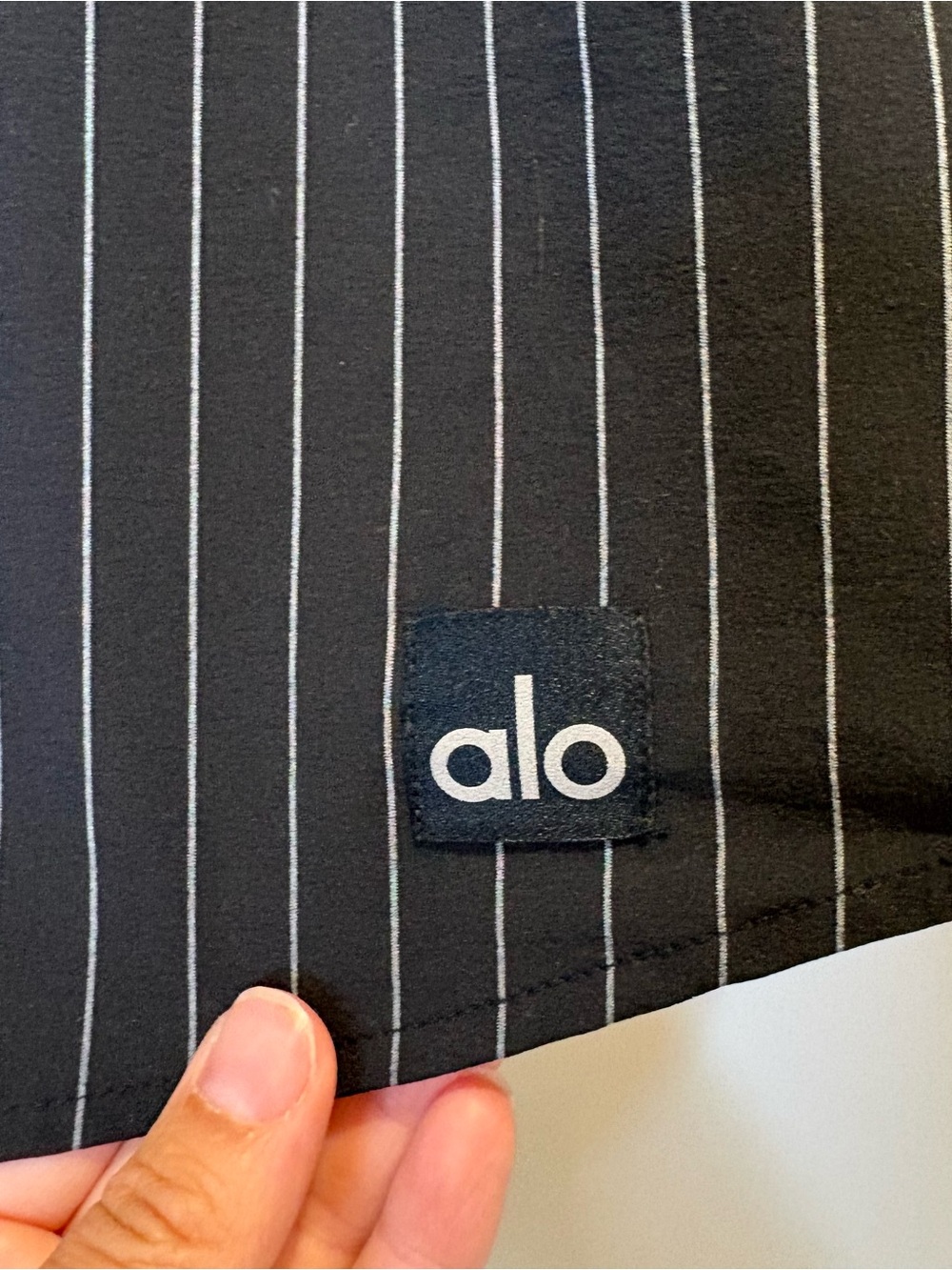 ALO Yoga RARE Pinstripe Daylight Mini Skirt Skort Black Titanium Medium - Picture 3 of 12